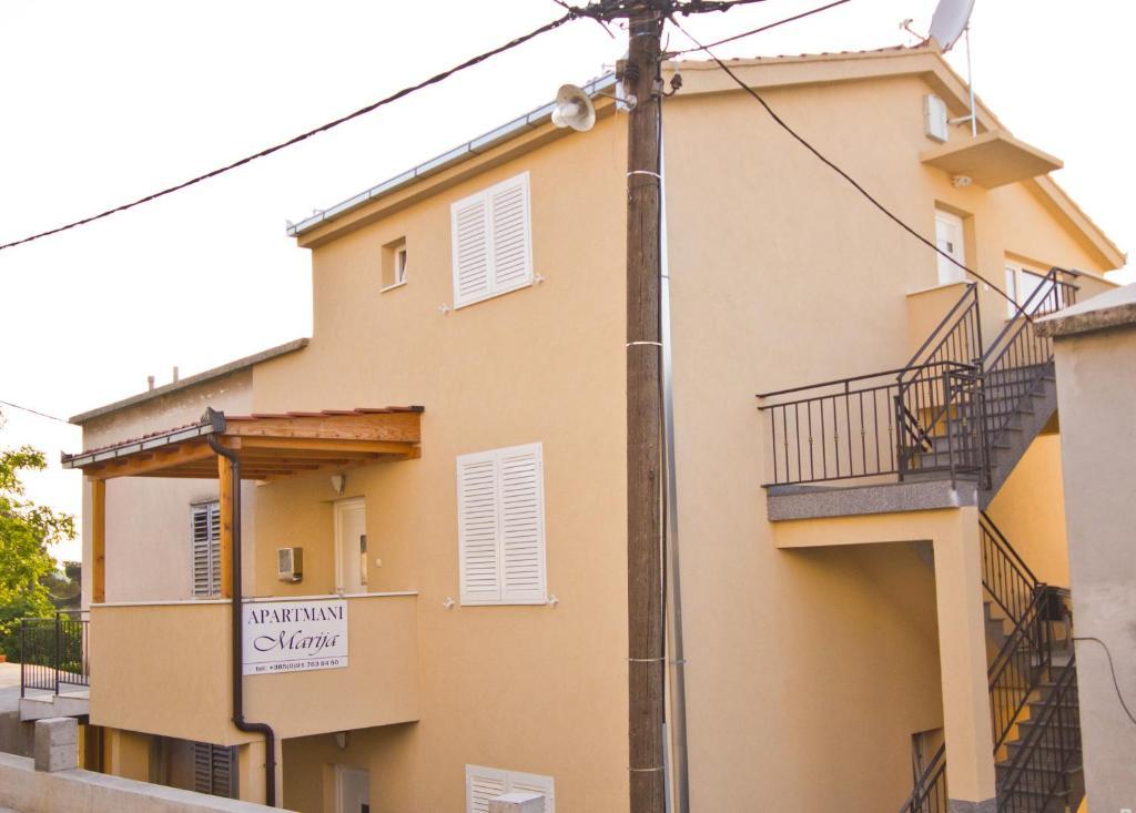 Apartments Maria Τρογκίρ Εξωτερικό φωτογραφία
