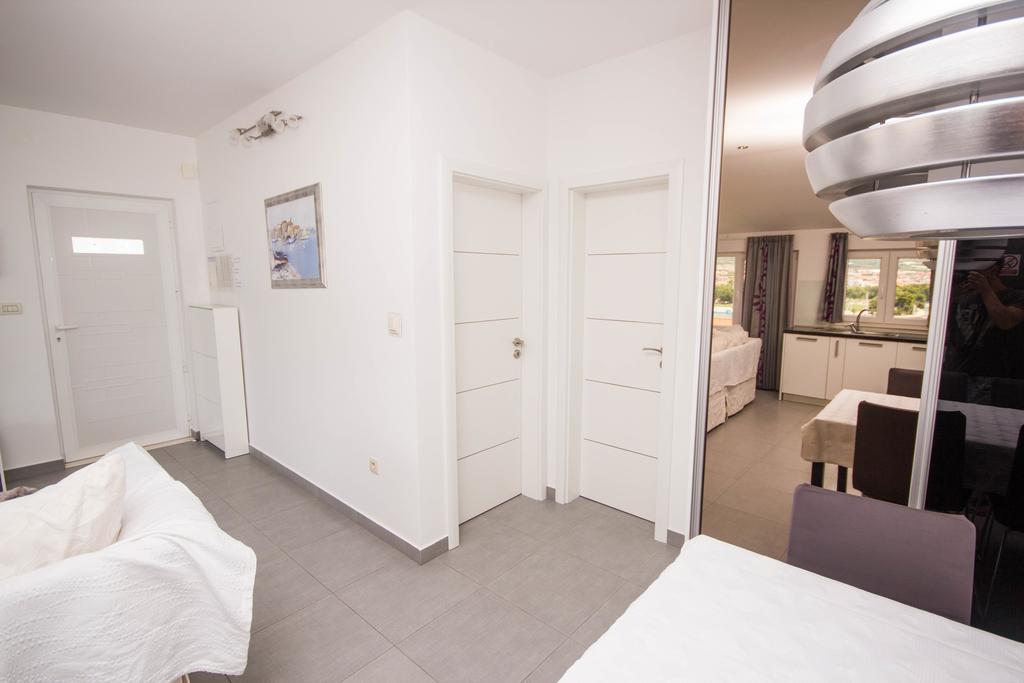 Apartments Maria Τρογκίρ Εξωτερικό φωτογραφία