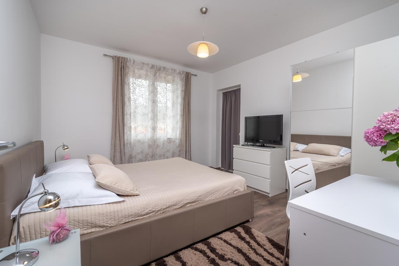 Apartments Maria Τρογκίρ Εξωτερικό φωτογραφία