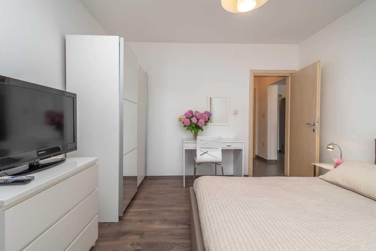Apartments Maria Τρογκίρ Εξωτερικό φωτογραφία